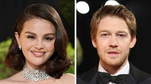 Selena Joe's Instagram, Twitter & Facebook