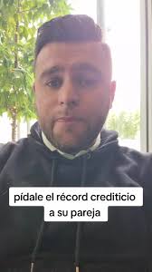 Pide Dinero A Su Esposo Abogado Y Arquitecto