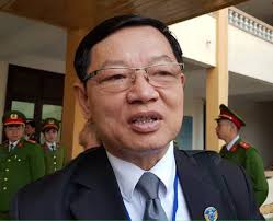 Hoãn xét xử vì vắng bác sĩ Lương: Luật sư và vợ bị cáo lên tiếng