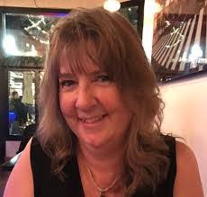 Denise Chamberlain's Instagram, Twitter & Facebook