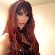 Anna Simoni (@AnnaSSimoni)