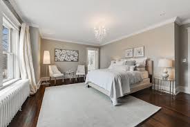 A chest of drawers for storing clothing, as well as closet space, needs. How To Create The Perfect Guest Room To Welcome Friends And Family