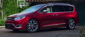 The chrysler pacifica hybrid minivan provides a total driving range of up to 510 miles. 2020 Chrysler Pacifica Review Specs Features Merrillville In