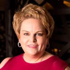 Amanda Udell's Instagram, Twitter & Facebook