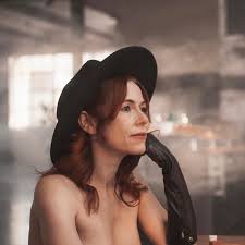 Schauspielerin Antje Nikola Mönning: Nacktheit ist etwas Natürliches |  STERN.de