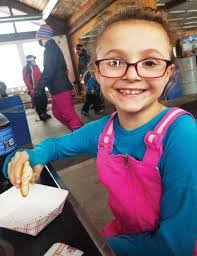 Amanda Edick's Instagram, Twitter & Facebook