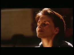 The main character, julie, loses her husband and little daughter in a car accident. Trois Couleurs Bleu 1993 Trailer Youtube