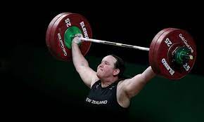 Mnoho lidí ale s účastí laurel hubbarové, která se narodila v roce 1978 jako gavin hubbard, na olympijských hrách nesouhlasí a tvrdí, že má oproti ostatním ženám biologickou výhodu, jako je například zvýšená hustota a pevnost kostí a svalů. Laurel Hubbard Erste Transgender Athletin Bei Olympia Kleinezeitung At