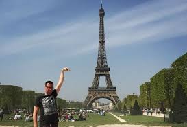 Βρες τιμές για ο πύργος του άιφελ night edition 3d 216pcs (12579) σε 42 καταστήματα στο skroutz. Zhthse Na Toy Kanoyn Photoshop Ton Pyrgo Toy Aifel Sto Xeri Toy Oi Fwtografies Poy Phre 8a Se Kanoyn Na 3ekardisteis Best Of Athens Magazine