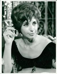 Amazon.com: Vintage photo of Miriam Karlin