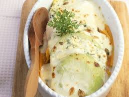 Kohlrabi Karotten Auflauf Mit Kase Und Kerbel Uber Rezept Kohlrabi Lebensmittel Essen Eat Smarter Rezepte