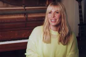 Neon limelight sits down with natasha bedingfield for 12 random questions. The Hills Remixes Unwritten With Natasha Bedingfield Linda Perry Listen Billboard Billboard