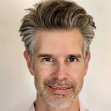 Staff With Pagination