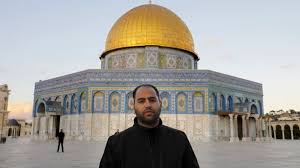 Masjidil aqsa memang sangat lekat dengan umat islam. Kenalkan Firas Penerus Bani Al Qazzaz Yang 5 Abad Jadi Muazin Di Al Aqsa