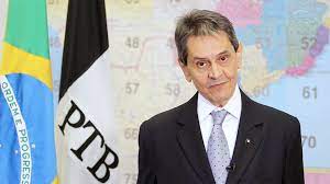 Antes de ser preso, roberto jefferson postou em suas redes sociais: 437arz 1ze5iym