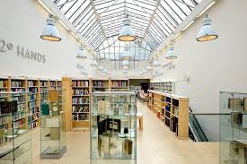 De 6 Leukste Boekwinkels Van Den Haag Indebuurt Den Haag