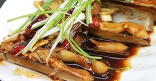 Dalam buku 70 resep masakan minang ala cheche kitchen oleh mince sriwati terbitan pt gramedia pustaka utama, dibagikan resep ayam gulai yang empuk. Salmon With Oyster Sauce Salmon Saus Tiram Recipes Tasty Query