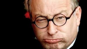 He began his career in modeling industry before making his screen debut with a lead role in the web series why (2018). Youp Van T Hek Spreekt Muppet Waldorf In De Volkskrant