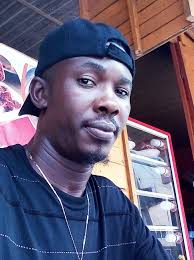 𝐀𝐍 𝐎𝐏𝐄𝐍 𝐋𝐄𝐓𝐓𝐄𝐑 𝐓𝐎 𝐒𝐈𝐃𝐄-𝐂𝐇𝐈𝐂𝐊𝐒. To the young hearts  caught in love's stray, I pen this letter, heed what I say. In shadows  deep, you play your part, Unaware of the wounded