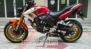 Modifikasi honda tiger jadi single fighter; Modifikasi Si Macan Berkaki Kekar Tiger 2000 Sekedar Coretan
