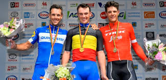 Een tocht van km neemt de renners parcours mee naar een paar wielrennen kasseistroken in de vlaamse ardennen. Belgisch Kampioenschap Wielrennen 2024 Finisht In Zottegem Wielerflits