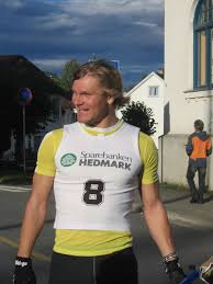 Han er sår i brystet og sliter med vond hals. Oystein Pettersen Wikipedia