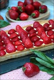 Tarte Aux Fraises Et Creme Patissiere Au Basilic De Cyril Lignac Happy Papilles Recette Tarte Aux Fraises Recette Creme Patissiere Recette Tarte Aux Fraises