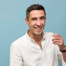 Julian Messer's Instagram, Twitter & Facebook