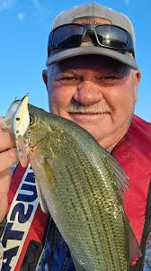 Can you throw net shad from the banks around the lake?