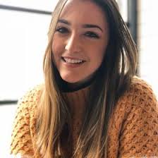 Marni Weiss's Instagram, Twitter & Facebook