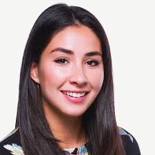 Cristina Flanagan's Instagram, Twitter & Facebook