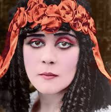 Seductive Facts About Theda Bara, Hollywood's First “Vamp”