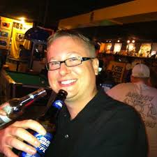 What restaurants in the Quad Cities have outdoor seating?