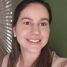 Paula Abreu's Instagram, Twitter & Facebook