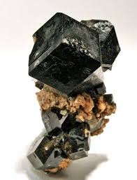 20 Types Of Black Stones For Jewelry Black Stone Gemstone Colors Gems And Minerals