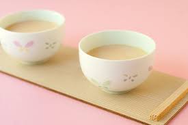 Direct message or via shopee shopee.ph/miadiaz25. Hot Milk Flavored With Caramel A Perfect Breakfast Or Bedtime Drink Or Chill It And Drink Throughout The Day Flavored Milk Hot Drinks Recipes Lunch Smoothie