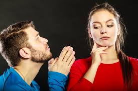 This a way to show your careness for her choice. 20 Things To Say When Your Girlfriend Is Mad At You Everydayknow Com