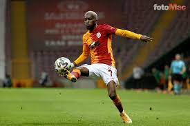 Turkish super lig champions, besiktas and bitter city rivals, fenerbahce were reported to have stepped up in their bid to sign onyekuru before olympiakos came on board. Son Dakika Transfer Haberi Henry Onyekuru Bombasi Patliyor Besiktas Ve Fenerbahce Bjk Fb Spor Haberi Fotomac
