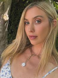 I got my nose pierced today and brought my four year old with me. She was  the BEST hype girl… like, full moral support while I sat there pretending I  wasn't sweating.