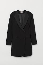 That's why, in order to always pick the correct look for any occasion, it's good to be able to tell the difference between a suit jacket and a blazer. Abito Blazer Nero Donna H M It