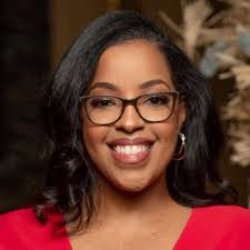 Shayna Gaspard's Instagram, Twitter & Facebook