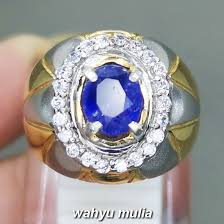 Batu safir yang banyak kita dijumpai di pasaran pada saat ini kebanyakan berasal dari srilangka, burma, australia, ceylon, thailand, afrika lihat galeri blue safir, klik gambar untuk memperbesar. Batu Cincin Blue Safir Selon Srilangka Asli Kode 1964 Wahyu Mulia
