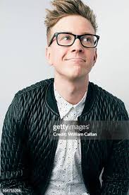 231 William Oakley Photos & High Res Pictures