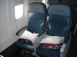 From the extra legroom, to the gourmet snacks, and the power outlet under the seat, it's a lot like having a cozy little office in the sky. Delta Air Lines Boeing B767 300er 76l Seat Review By Deltapoints 26675