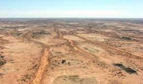 Mengapa sebagian besar (70 ) wilayah australia berupa gurun dan semi gurun. Gurun Pasir Di Australia Termuda Di Dunia Republika Online