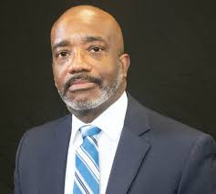 Looking for summer reading ideas? 11 Baton Rouge readers share their top  picks