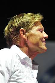 Wann ist david bowie geboren. Dieter Bohlen Steckbrief Promi Geburtstage De