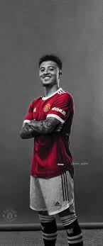 Discover versace's exclusive wallpaper collection: Manchester United Wallpapers Home Facebook