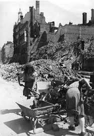 1945, den 8 maj, i karshorst en förort till berlin på 22.43 central europeisk tid undertecknades den sista akten av villkorslös kapitulation av fascistiska tyskland och dess väpnade styrkor. 31 Tyskland Ideas Berlin West Berlin Berlin Germany