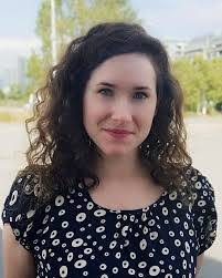 Eva Cohen's Instagram, Twitter & Facebook